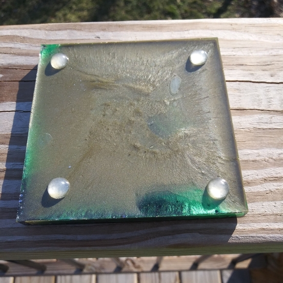 Hand Drawn Filigree Shiny Epoxy Resin Coaster Art - Picture 4 of 12